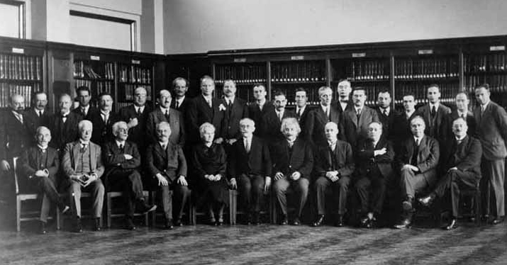 Blas-Cabrera-en-la-Conferencia-de-Solvay-1930